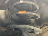 お車を安心してお乗りいただく為には、足回りの定期点検が欠かせません。サービスサポート(有償保証)では無料点検もご提供しており、安心のカーライフをお過ごしいただけるサポート体制が整っています。