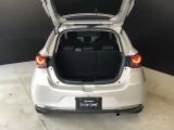 トランクスペースもこちらでご確認ください!深さもあって荷物もしっかり収納できますよ☆目隠し用のトノカバーは取り外し可能です
