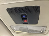 Honda CONNECTサービス対応車です。Honda CONNECT用緊急通報ボタン/トラブルサポートボタンが付いています。