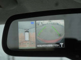 【アラウンドビューモニター】専用のカメラにより、上から見下ろしたような視点で360度クルマの周囲を確認することができます☆死角部分も確認しやすく、切り返しや駐車も安心して行えます。