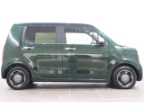 このお車はホンダ純正光脱臭・抗菌加工を納車前に致します。光触媒消臭は光触媒と銀イオンにより消臭とウイルス除菌や抗菌効果のダブル効果で車内を快適に保ちます。