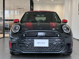 気密性の高いMINIは外観のかわいらしさとは裏腹に、外の雑音を遮り、高級感のある快適なドライブをお楽しみいただけます。