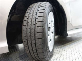 タイヤサイズは185/60R15となっております♪