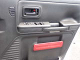 運転席側のドアです!