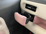 品質へのこだわり!フロアマットやシートなど車内をキレイに清掃し、ニオイや汚れなどを徹底的にクリーニングしてもらっております。室内はピカピカです☆