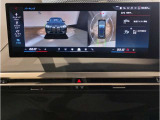 【バックモニター】&rdquo;R&rdquo;レンジにシフトチェンジして頂くとバックカメラとセンサーが起動し駐停車時の運転をサポートします。