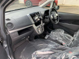 ☆内外装クリーニング☆車の隅々まで徹底的にクリーニングを行っておりますので内外装ともに綺麗な状態でご納車いたします!