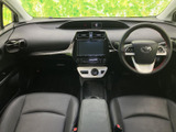 運転席からでも操作しやすい位置に装備されたスイッチ類。直感的な操作で、快適なカーライフをサポートします。細部にまでこだわりが光ります。