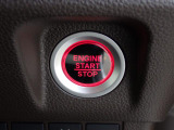 キーレスプッシュスタートシステムを採用しております!ボタン一つでエンジン始動が可能。