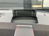 ヘッドアップディスプレイ装備車です
