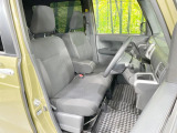 運転席シート廻りは使用感も少なく、良好な状態となっています。丁寧に使われていたことがよくわかりますね。