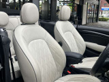 車両の詳細、ご質問につきましては、弊社営業スタッフまでお気軽にご連絡下さいませ。遠方のお客様には実車の詳細画像送信も承ります。