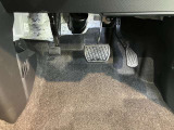 エンジンオイル、オイルエレメント、ワイパーゴム交換。その他バッテリーやベルト類など点検の上、必要な場合には交換してお渡します。