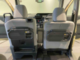 納車前にはプロのメカニックが点検、整備を行いますので安心してお乗り頂けます!!