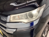 ヘッドライトで、個性も光る 、長く乗っていたい車です。