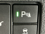 【パーキングセンサー】駐車や出庫時にクルマの前後の障害を検知し、音とディスプレイでお知らせします。