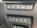 パワーリフトゲートはアドバンストキー、リヤゲートスイッチもしくは運転席にあるスイッチで開閉可能です。使う方に合わせて開度の調整も出来ます。誤って挟み込むことのないようにタッチセンサーも装備してます。