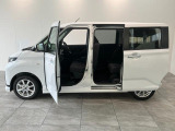 お客様にぴったりなおクルマをお選びいただけますように様々な展示車をご用意致しております!ダイハツの軽自動車だけではなく、他メーカー車やコンパクトカー・ミニバンなども数多く取り揃えております!