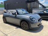 MINI認定中古車は第三者品質評価制度も採用しております。AIS方式による車両品質評価制度も導入し公平な車両コンデション評価を行うことにより車両品質の透明性を高めると同時に更なる信頼と安心をお届けします