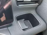 運転席用ドリンクホルダーです