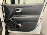 運転席ドアパネルです。