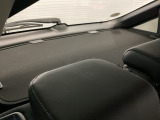 トノカバー付き。荷室のプライバシーを守ってくれます。見た目もスッキリ、防犯性も高まります。