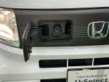 【AC外部給電器】車の電気を使える、給電機能の利用が可能に。給電口に差したAC外部給電器とつなぐだけで、簡単に電動アイテムを動かせます。最大出力1500W。