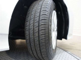 タイヤサイズは195/65R15となっております♪