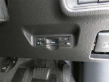 ETC車載器付きです。高速道路の料金所もスムーズに通過できます。※セットアップ費用は別途必要です。