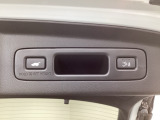 トランクスイッチや純正リモコンなどボタン一つで簡単スムーズに開閉できます♪更に予約クローズ機能付きで、キーをもって予約ボタンを押しておくと、車を離れた後自動で閉まりロックされます♪
