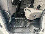 フロアマットも綺麗にクリーニングして納車しております!