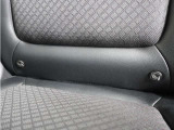 ◆ISOFIX◆シートベルトいらずでチャイルドシートと固定金具を連結するだけでがっちり固定できます。