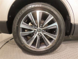 225/60R18タイヤ&18?7Jアルミホイール(切削光輝+ダークグレーメタリック塗装)