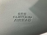 サイドカーテンエアバック☆横からの衝突にも安全性を兼ね備えた装備であり、側面衝突時に、運転席・助手席のサイドに配置されたエアバックが膨らみ保護してくれます。前と横から守られるので安心です☆