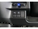 【横滑り防止装置】ドライバーの安全運転をアシストしてくれる装備が充実しています☆ドライバーの不安を安心へと変えてくれますね。