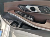 BMWプレミアムセレクション前橋では、高年式低走行モデルからMモデル、年式が経ちなかなかディーラーでは見かけないモデルまで幅広いラインナップで認定中古車を取り扱っております。品質に自信があります。