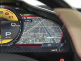 レブカウンター左右のモニターにはナビや車両状態を表示できます。