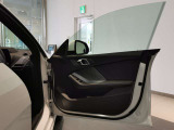 BMWプレミアムセレクション前橋では、高年式低走行モデルからMモデル、年式が経ちなかなかディーラーでは見かけないモデルまで幅広いラインナップで認定中古車を取り扱っております。品質に自信があります。