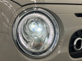 【LEDヘッドランプ】明るいライトが夜間の安全運転をサポートします。消費電力も少なく長寿命です。