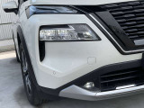LEDヘッドランプ(ハイ/ロービーム、オートレベライザー付、シグネチャーLEDポジションランプ付)&アダブティブLEDヘッドライトシステムです。