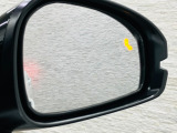 ブラインドスポットインフォメーション付きで後方の車を感知してくれます!