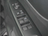 ◆パワーウィンドウスイッチ◆運転席から全席の窓の開閉操作を行うことが出来いつでも換気ができます!