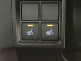【運転席/助手席シートヒーター装備】 座面と背面を温め、寒い日のドライブを快適にします。