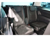 この度は数ある中から弊社認定中古車をご覧いただき誠にありがとうございます。スペースの都合上、店舗で展示していない場合がございますの事前にお問い合わせくださいませ。