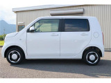 車の性能、装備品の品質、走行テストなどお客様に「徹底した安心」を届ける為、仕入から納車まで最大9回の品質検査を行い、当社独自の基準にクリアした車両のみ販売。第三者品質評価書全車両取得しています。