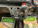 全国約700ヶ所のダイハツのお店で保証修理が受けられる&ldquo;全国サービスネットワーク&rdquo;だから、お引越し先や旅先でのトラブルにもご安心いただけます。