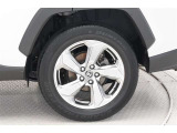タイヤサイズ(225/60R18)です。