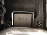 収納ボックスがついており便利に使用出来ます。