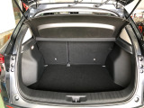 【トランクルーム】荷物も乗せやすく、使いやすいです!セカンドシートを倒せばさらに広い空間に♪