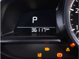 【全国登録納車可能】でございます。ご自宅や勤務先など、お客様のもとまで責任を持ってお運びいたします。